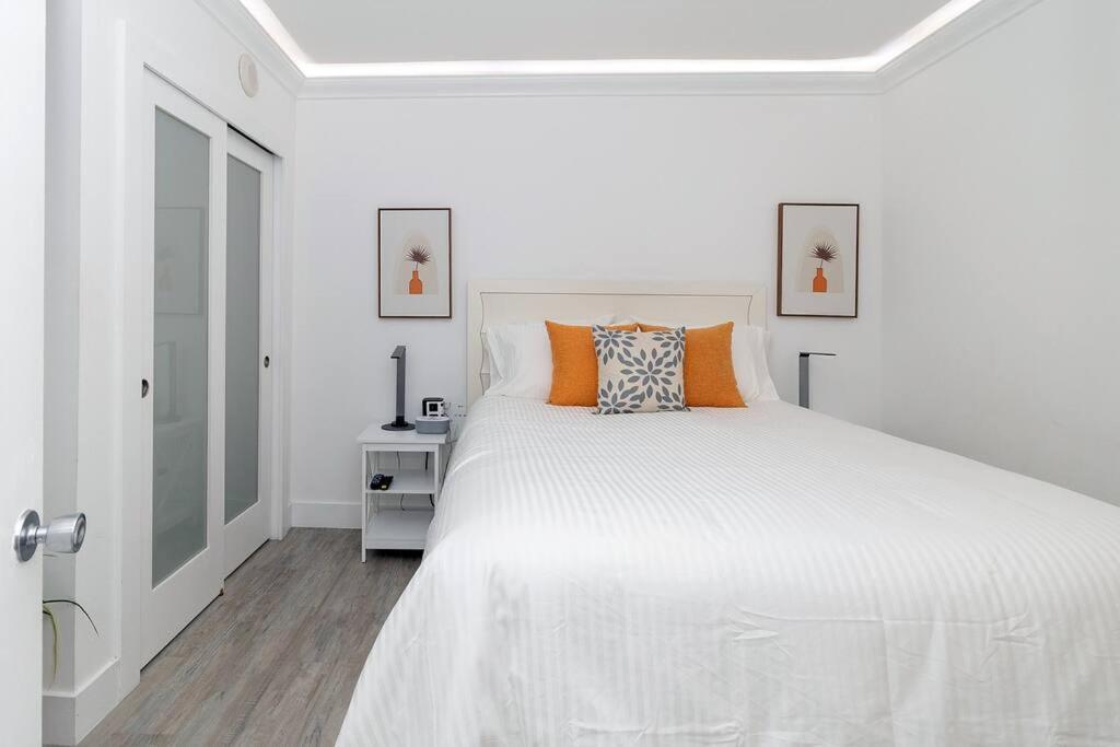 Stunning & Spacious Resort-Style Condo Across From Beach! Miami Beach Dış mekan fotoğraf