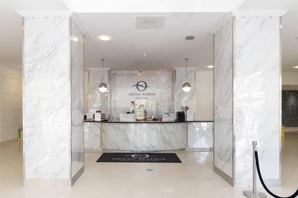 Stunning & Spacious Resort-Style Condo Across From Beach! Miami Beach Dış mekan fotoğraf