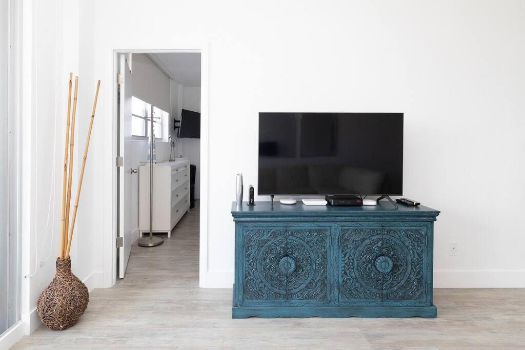 Stunning & Spacious Resort-Style Condo Across From Beach! Miami Beach Dış mekan fotoğraf